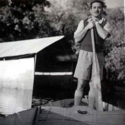 gareh's in india151.jpg (48527 bytes)